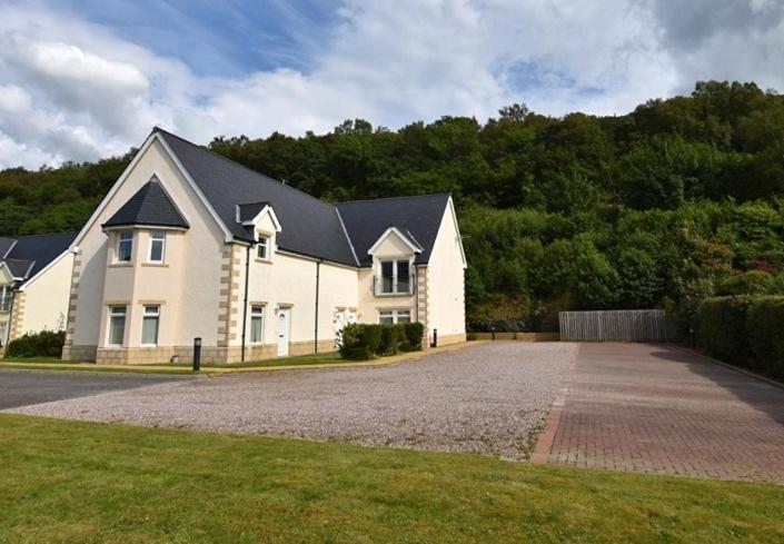 Conaglen, 2 Bedroom Lochside Flat Fort William Exterior foto